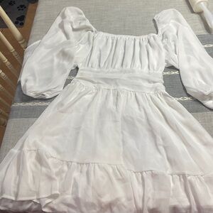 Backless sun dress, white